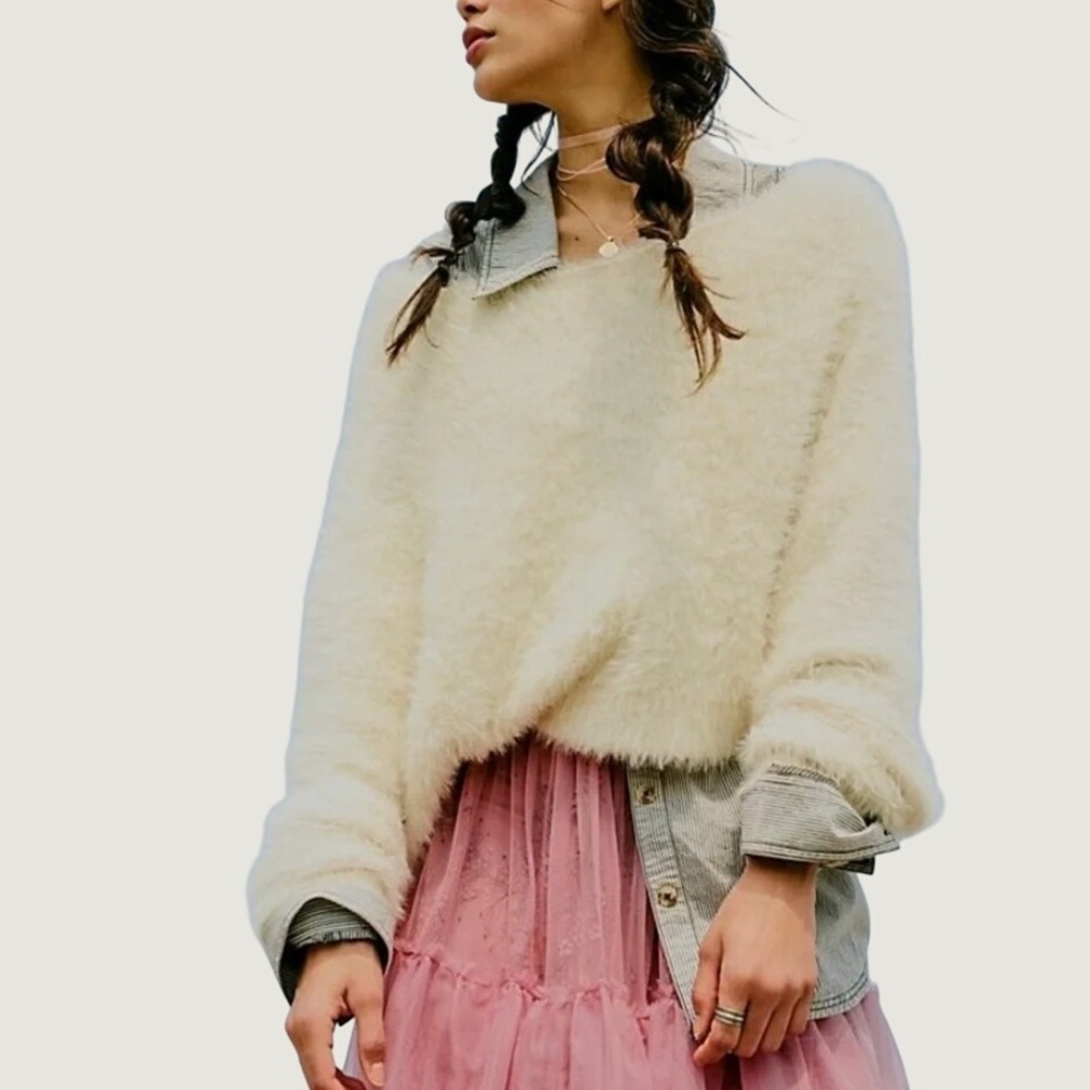 Free People FP One Ivory Fuzzy Knit Cropped Sweater Cozy Oversized Soft